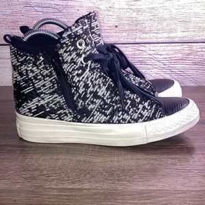 Converse Chuck Taylor All Star Women's Sz 7 Selene Winter knit High Tops